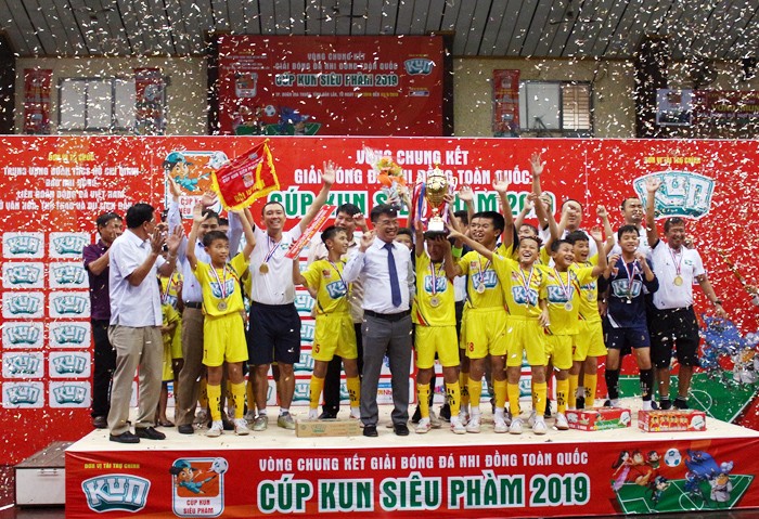 SLNA vô địch giải bóng đá Nhi đồng toàn quốc