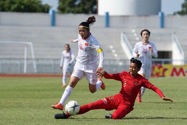 Tuyển nữ Việt Nam vào bán kết Đông Nam Á với 'mưa' bàn thắng