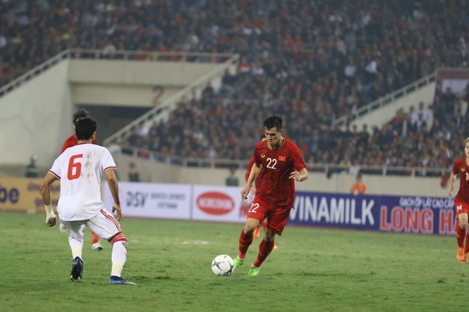 Tuyển Việt Nam thắng UAE, Tiến Linh ghi bàn như Ronaldo