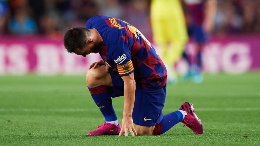 Messi tái phát chấn thương, nguy cơ lỡ trận gặp Real Mallorca