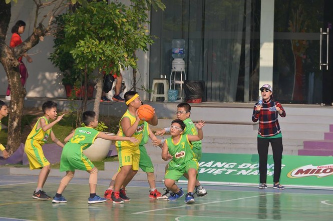 142 đội tham dự Giải Bóng rổ học sinh tiểu học Hà Nội