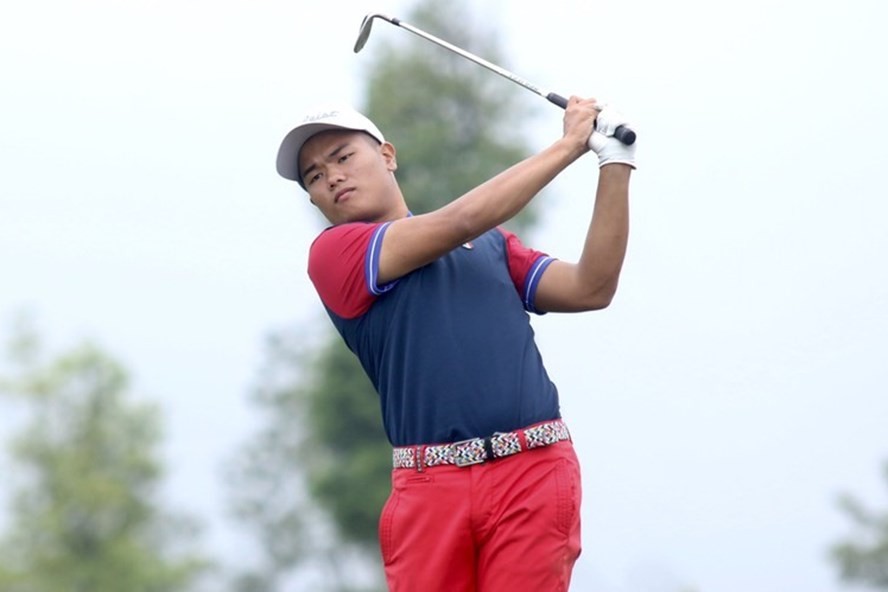 Nhà vô địch Tiền Phong Golf Championship 2020 Nguyễn Nhất Long đang là ĐKVĐ giải đối kháng quốc gia