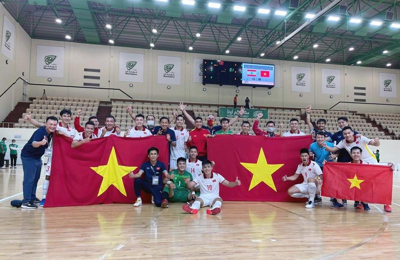 ĐT Futsal Việt Nam ăn mừng có vé dự World Cup