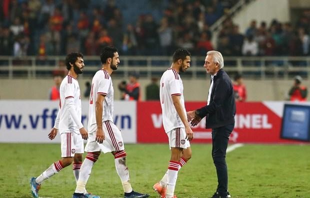 HLV UAE thận trọng trước thềm vòng loại World Cup