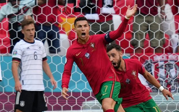 Ronaldo toả sáng vẫn không thể giúp Bồ Đào Nha giành chiến thắng