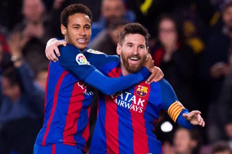 Neymar chào đón Messi gia nhập PSG