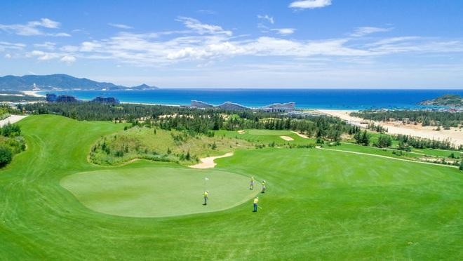 FCA Golf Tournament 2021 được tổ chức tại sân golf 36 hố ven biển FLC Golf Links Quy Nhon 