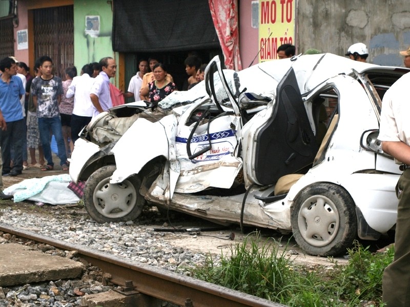 Vụ tai nạn giao thông xảy ra tại Thường Tín, Hà Nội. Ảnh: Minh Đức