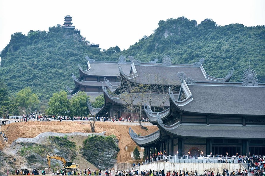 Chùa Tam Chúc, khi hoàn thiện được đánh giá là ngôi chùa lớn nhất thế giới. Ảnh: M.Đ