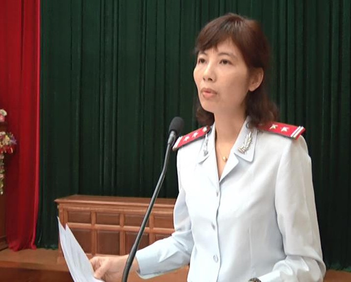 Bà Nguyễn Thị Kim Anh trong buổi công bố quyết định thanh tra ngày 10/4. 