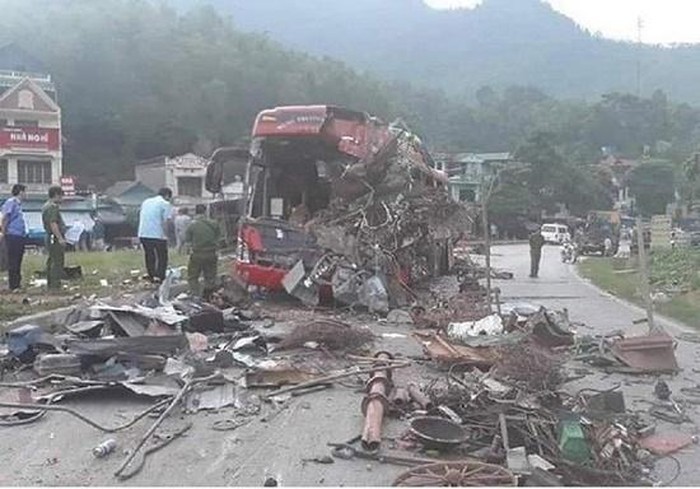 Công ty TNHH Long Giang tai nạn ở Hoà Bình khiến 3 người chết.