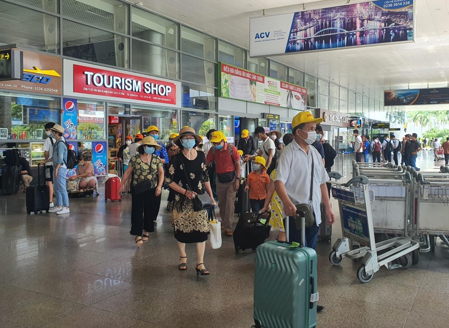 7 người Trung Quốc không về Quảng Ngãi theo dõi sức khỏe, thuê khách sạn ở lại Đà Nẵng 