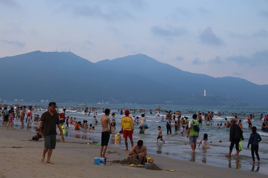Du khách Trung Quốc tử vong khi tắm biển Đà Nẵng