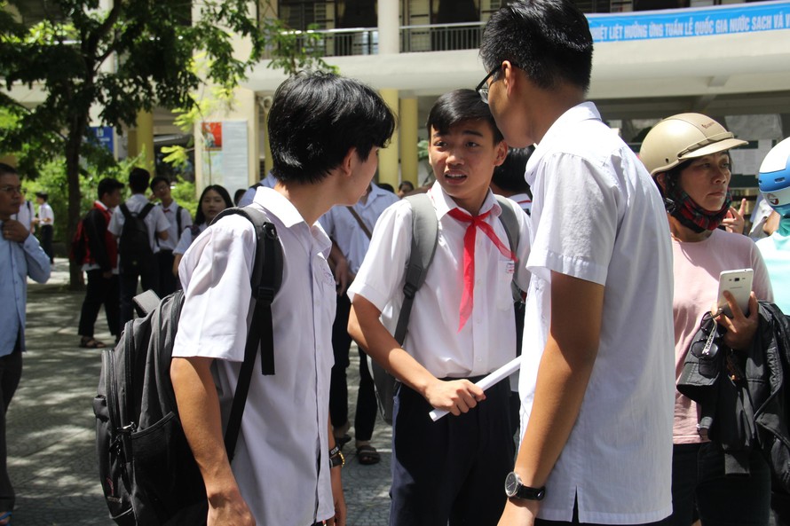 Đề Văn lớp 10 tại Đà Nẵng: Báo động cách hành xử của lớp trẻ