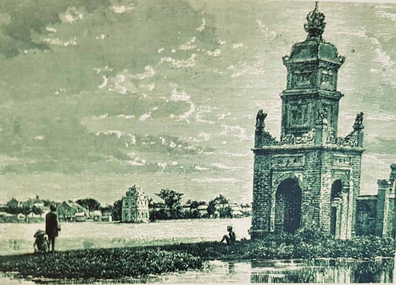 Tháp Hòa Phong nằm ở bờ hồ Hoàn Kiếm, di tích cuối cùng của chùa Báo Ân, năm 1892