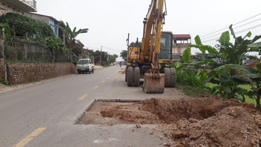Đường Cao Thượng -Phúc Hòa (huyện Tân Yên, Bắc Giang) mới cải tảo xong đã hư hỏng nặng