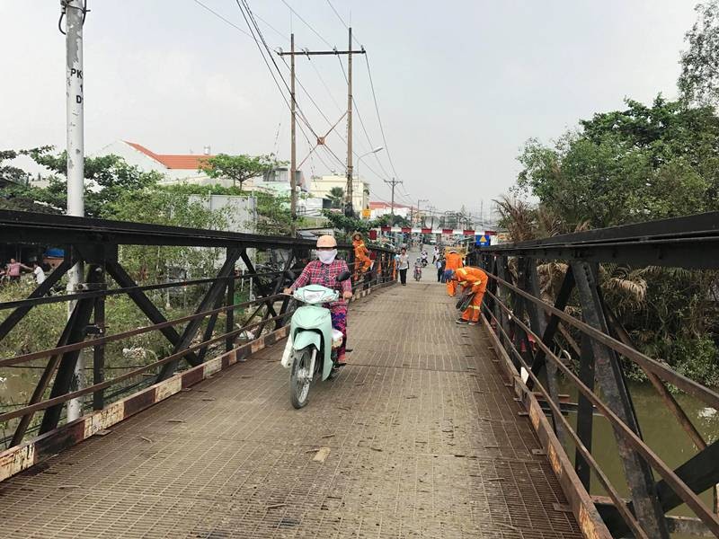 Cầu Long Kiểng thông xe sau hơn 10 ngày sửa chữa.