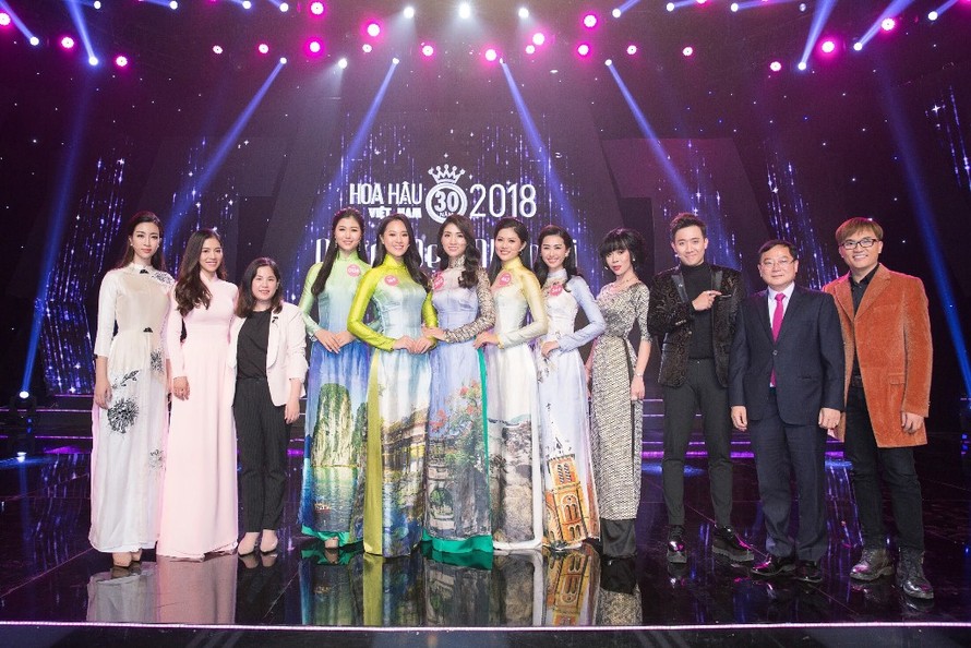Đại diện ban tổ chức, nhà tài trợ cùng một số thí sinh Người đẹp nhân ái HHVN 2018.