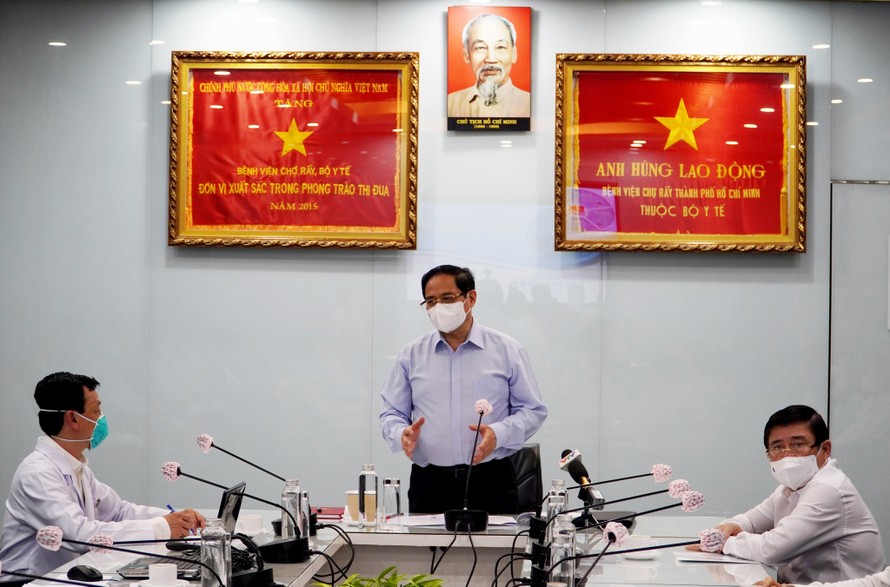 Thủ tướng Phạm Minh Chính phát biểu chỉ đạo tại buổi làm việc với BV Chợ Rẫy. Ảnh: An Mỹ.
