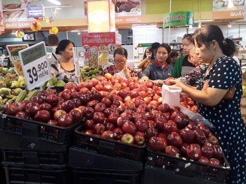 Táo Mỹ về Việt Nam bán tại siêu thị giá rẻ hơn nhiều loại trái cây Việt