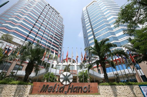 Khách sạn Melia Hà Nội sụt giảm doanh thu hàng trăm tỷ đồng vì vắng khách.