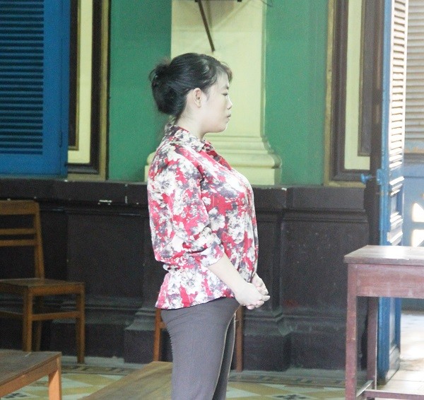 Bị cáo Nguyễn Thị Hoài An tại tòa. Ảnh T.Châu 