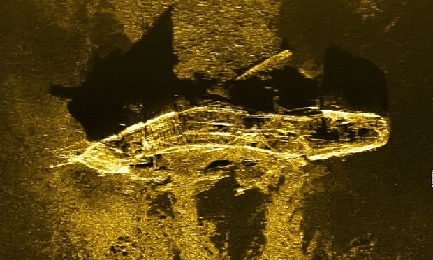 Hình ảnh xác chiếc tàu đắm được chụp lại bởi tàu tìm kiếm xác MH370.