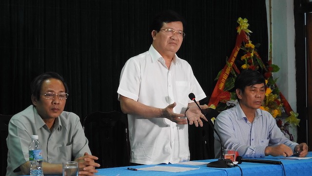 Phó Thủ tướng Trịnh Đình Dũng chỉ đạo công tác khắc phục tình trạng cá chết bất thường tại Quảng Bình