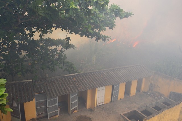 Sóc Trăng: Cháy lớn khiến hàng trăm người hoảng loạn