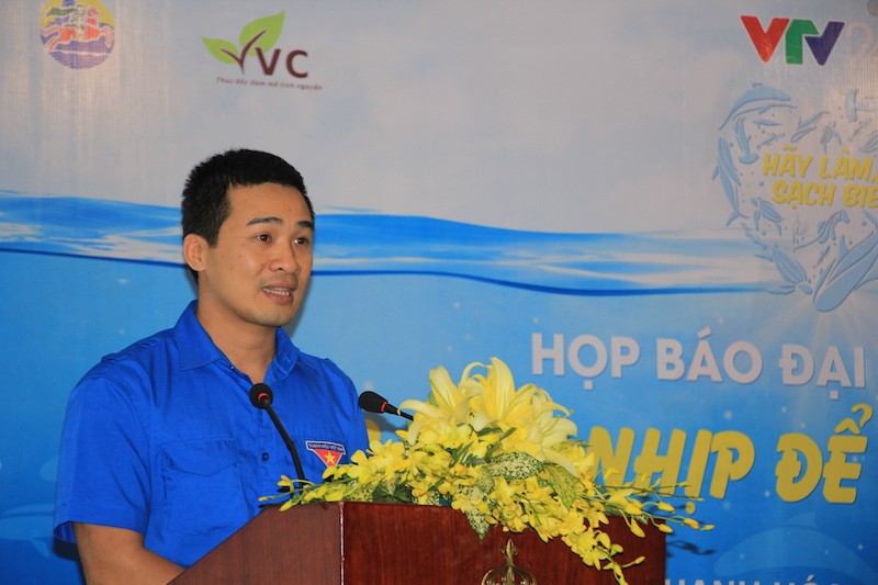 Anh Vũ Minh Lý, Giám đốc Trung tâm tình nguyện quốc gia, cho biết vượt lên trên khẩu hiệu “Hãy làm sạch biển”, chiến dịch này đã thực sự đi vào lòng của rất nhiều bạn đoàn viên thanh niên.