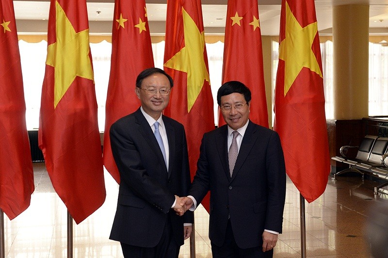Phó Thủ tướng Phạm Bình Minh (phải) tiếp ông Dương Khiết Trì. Ảnh: MT