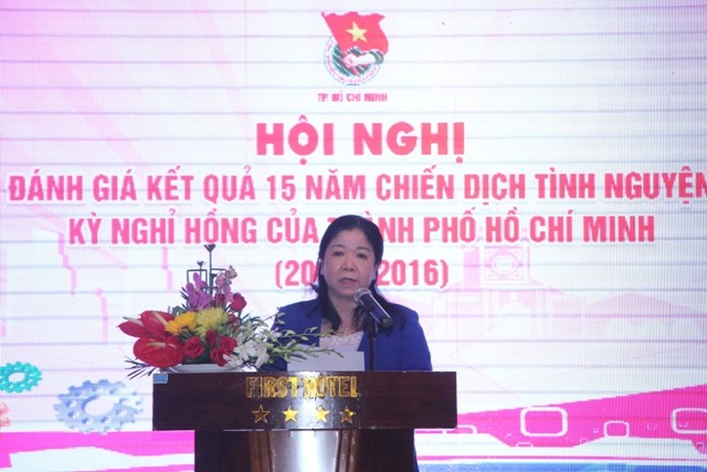 Phó trưởng Ban dân vận Thành ủy TPHCM Nguyễn Thị Bích Ngọc đánh giá cao những kết quả mà Kỳ nghỉ hồng đã tạo ra cho cộng đồng suốt chặng đường 15 năm qua.