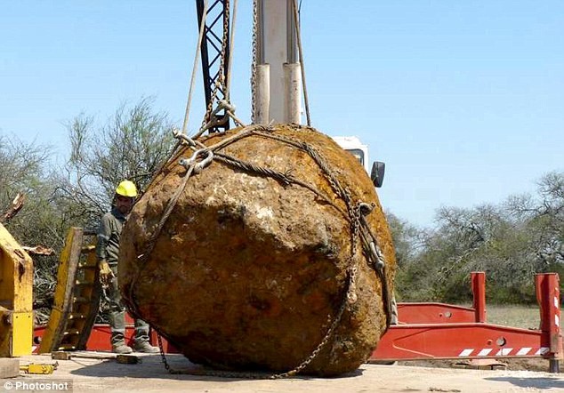 Thiên thạch nặng 30 tấn lao vào Trái đất cách đây 4.000 năm