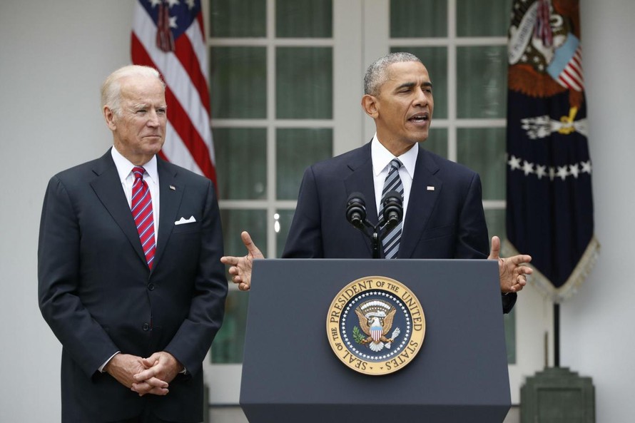 Tổng thống Mỹ Barack Obama và Phó Tổng thống Joe Biden xuất hiện tại vườn hồng Nhà trắng trưa 9/11.