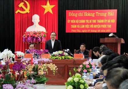 Bí thư Thành ủy Hà Nội Hoàng Trung Hải phát biểu tại buổi làm việc với huyện Phúc Thọ.