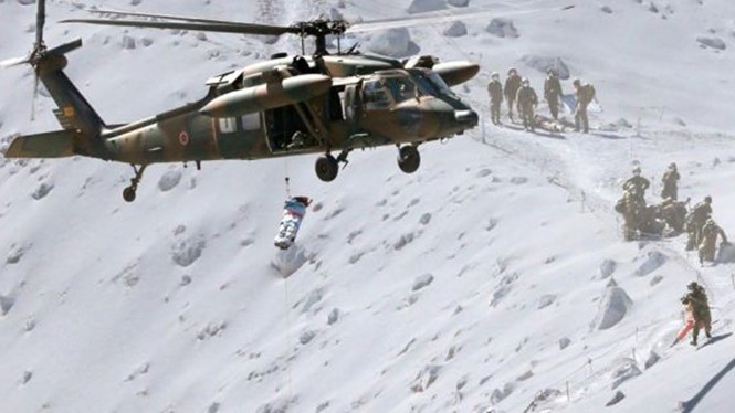 Radio Thế giới 24H: Trực thăng Nhật Bản chở 9 người rơi xuống núi