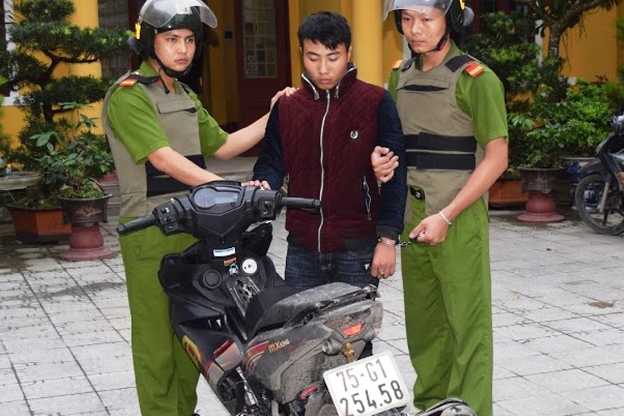 Đối tượng Ngô Văn Huy cùng phương tiện gây án là chiếc xe gắn máy hiệu Exciter.