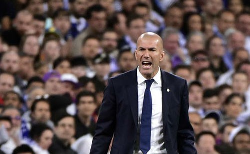 Thua đau Barcelona, HLV Zidane ngầm oán trách trọng tài