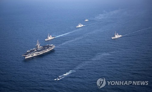 Nhóm tác chiến tàu sân bay USS Carl Vinson tập trận trung với Hàn Quốc. Ảnh: Yonhap