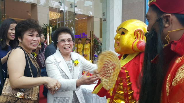 Nữ đại gia Tư Hường trong một lần tham gia sự kiện tại Nha Trang
