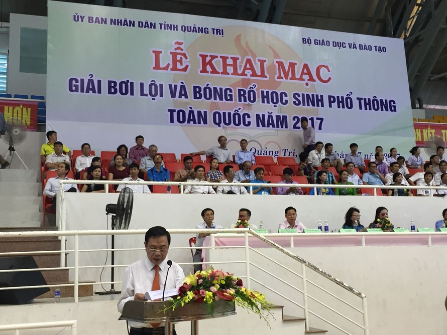 Phó Chủ tịch Thường trực UBND tỉnh Quảng Trị, Trưởng Ban tổ chức Giải phát biểu tại lễ khai mạc.