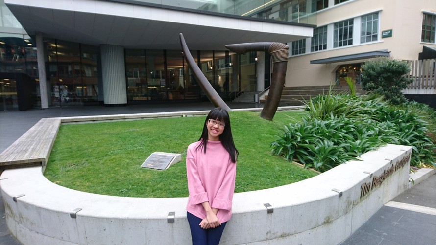Thi Nguyễn, cựu học sinh trường THPT chuyên Lê Quý Đôn, Đà Nẵng, hiện thực hóa ước mơ du học NZ của mình qua việc tranh học bổng.