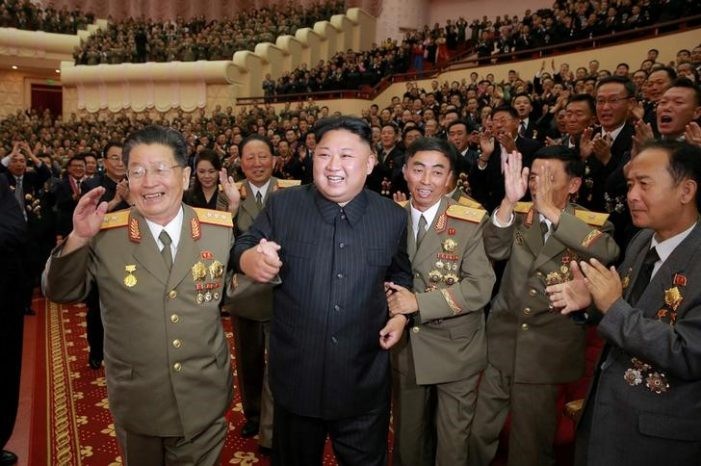 Chủ tịch Kim Jong-un xuất hiện trong bữa tiệc ăn mừng thành công của cuộc thử nghiệm hạt nhân lần sáu. Ảnh: KCNA