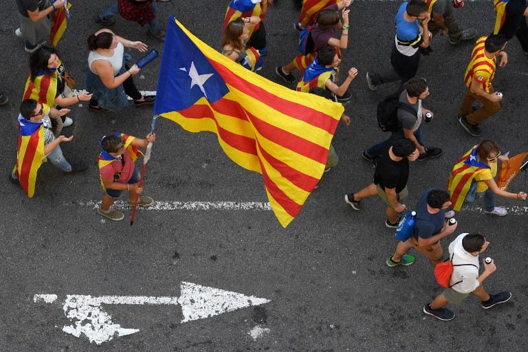 Ba diệu kế Tây Ban Nha có thể áp dụng nếu Catalonia tuyên bố li khai