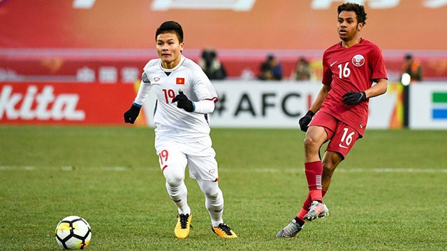 'Thế vệ vàng' Việt Nam khiến bóng đá Đông Nam Á phải cúi đầu