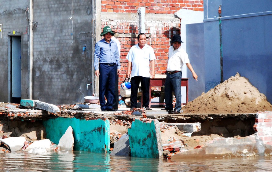 Cà Mau: Sạt lở đất nghiêm trọng tại thị trấn Năm Căn