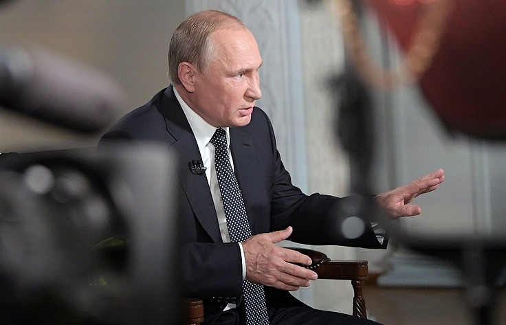 Tổng thống Nga Vladimir Putin trả lời phỏng vấn Fox News. Ảnh: Tass