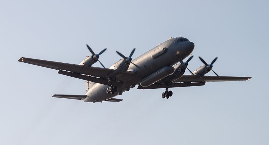 Máy bay trinh sát Il-20. Ảnh: Reuters