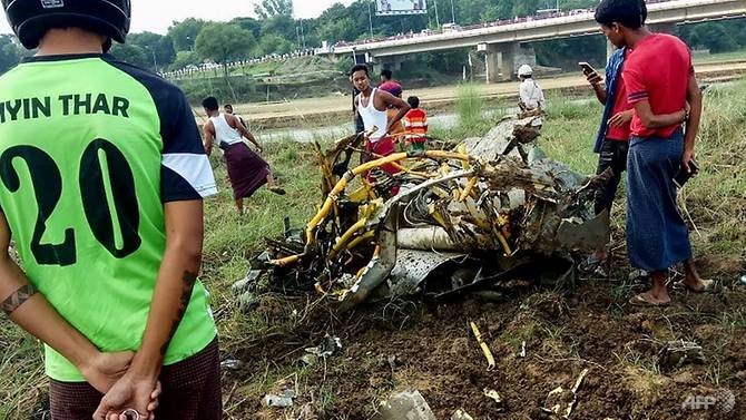 Hiện trường một trong hai vụ tai nạn máy bay ngày 16/10 ở Myanmar. Ảnh: AFP