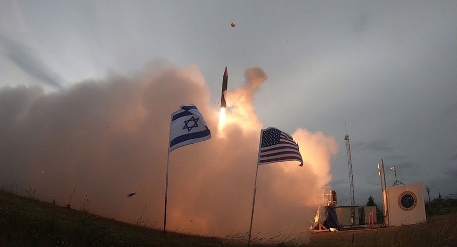 Hetz-3 của Israel khai hỏa hôm 28/7. Ảnh: Bộ Quốc phòng Israel